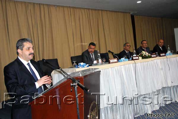 Tunisie: Le pluralisme syndical ''n'a pas apporté le plus'', selon le ministre des affaires sociales