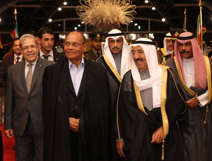 البرنس الاسود للرئيس المرزوقي يثير جدلا على مواقع التواصل الاجتماعي