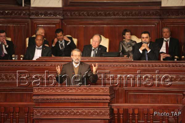 الوفد الأمريكي ينسحب من جلسة الاحتفال بالدستور احتجاجا على كلمة علي لاريجاني
