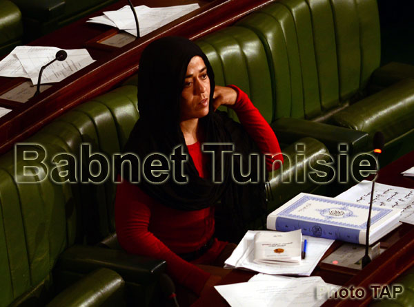 Tunisie: Manel Kadri occupe son siège à l'ANC en remplacement au député démissionnaire Ahmed Khaskhoussi