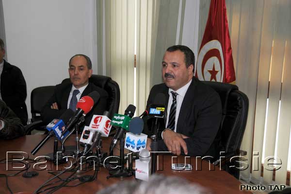 Tunisie: Le ministère de la santé propose de réduire à une année le service obligatoire des médecins spécialistes dans les régions