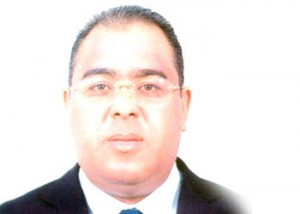 محسن حسن : قانون المالية التكميلي يعاقب من يقومون بواجباتهم الجبائية