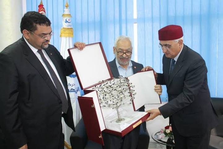 راشد الغنوشي يستقبل وزير خارجية الهند